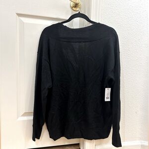 Brand new, NWT, Equipment Montrose women's 100% cashmere sweater (M). MSRP $350.